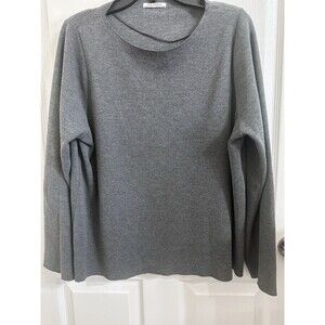 Zara Trafaluc Gray Knit Unconstructed Pullover. Great Layer